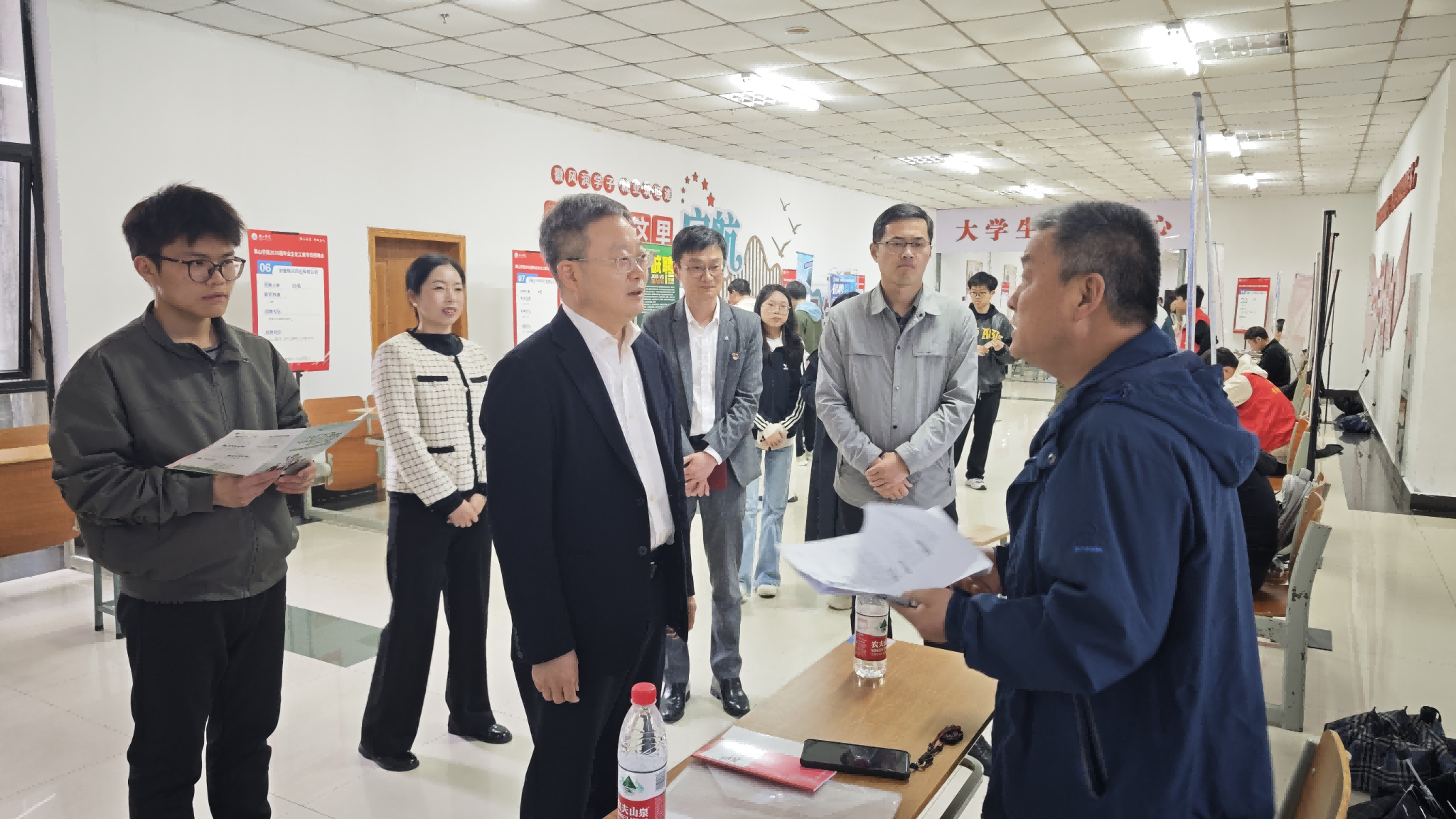 365英国上市官方网站举办2026届毕业生化工类...